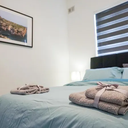 Apartman Bright And Spacious In Seaside Town *